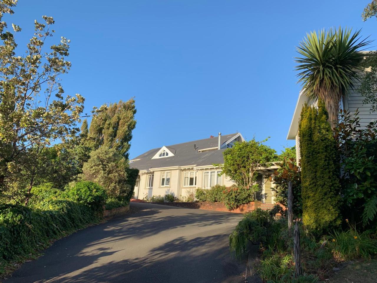 Browns Boutique Bed And Breakfast Whanganui Exterior foto